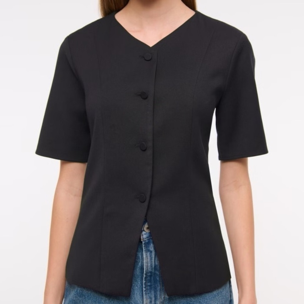 Abercrombie & Fitch Short-Sleeve Tailored
Vest Top
